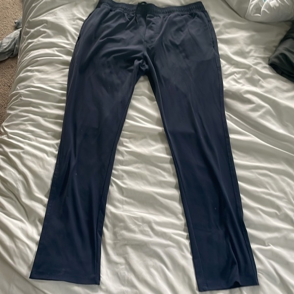 Lot of two - Public Rec All Day Every Day Pant knockoff (NOT Public Rec) - Picture 6 of 10